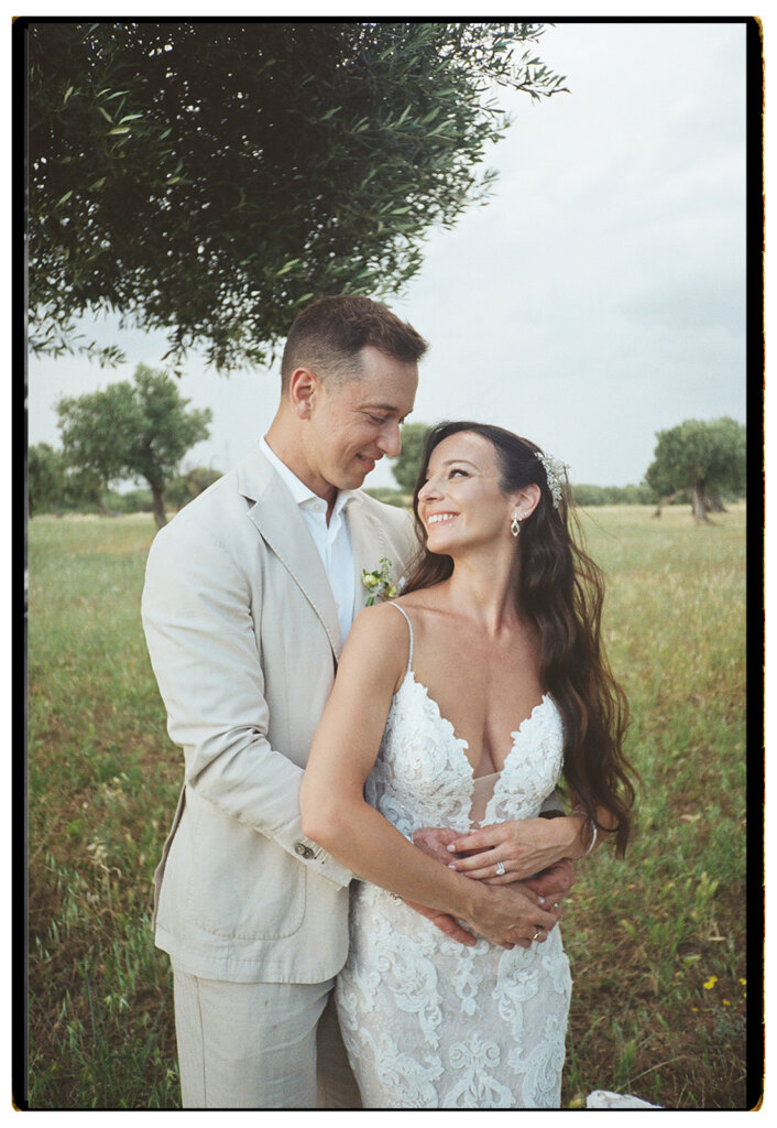 Analog wedding photos in Puglia - wedding photographer puglia - film photography puglia - film photo masseria san giovanni 