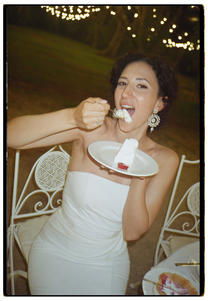 Analog wedding photos in Puglia - wedding photographer puglia - film photography puglia - wedding film photogpraher - wedding photographer tenuta tresca 